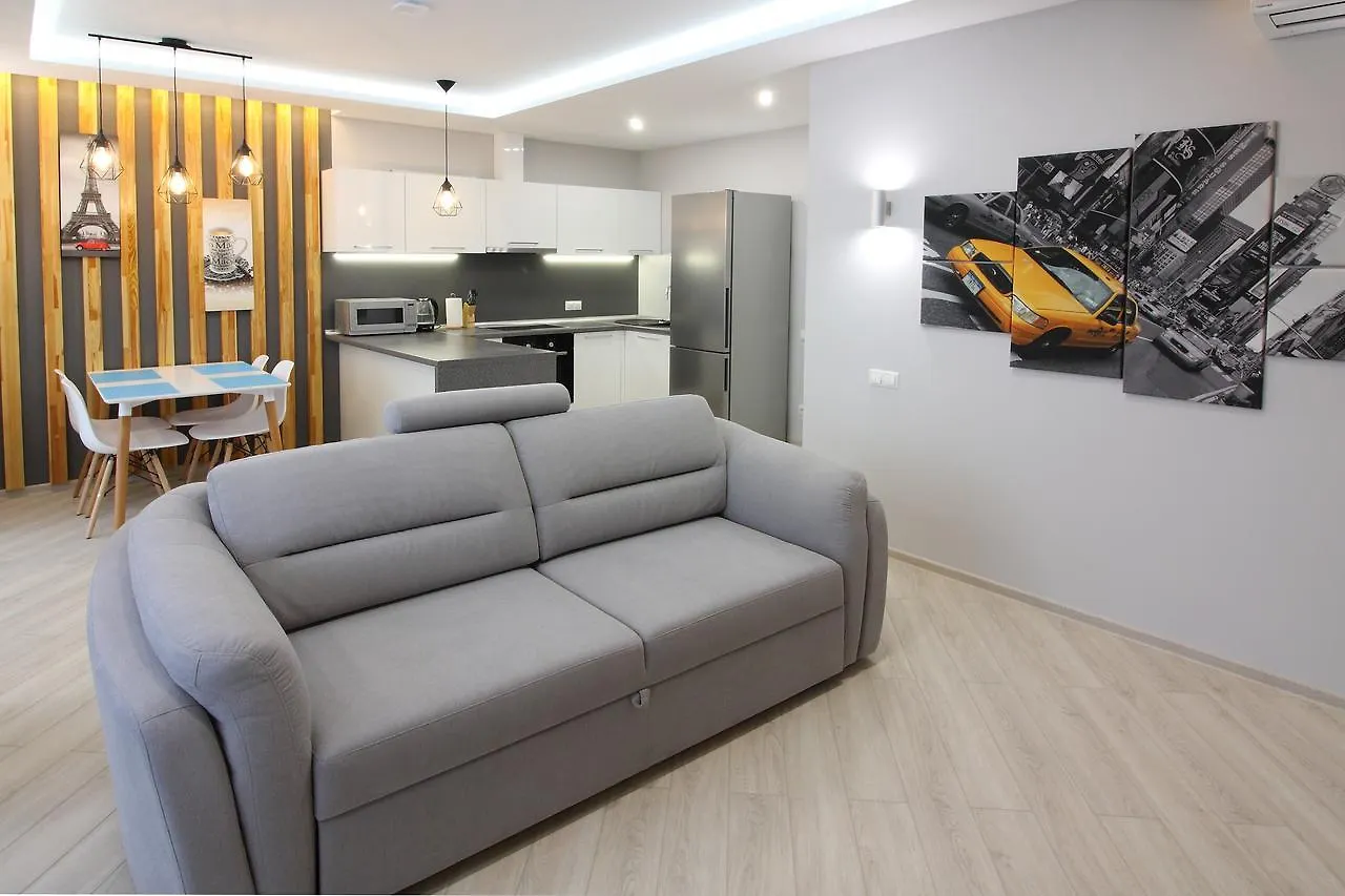 Alex Apartment Near Palace Ukraine 키예프 0*,